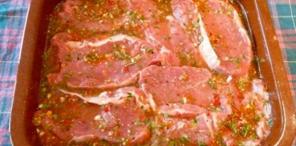 3 Receitas para deixar qualquer carne de porco saborosa igual de restaurante...Ver mais